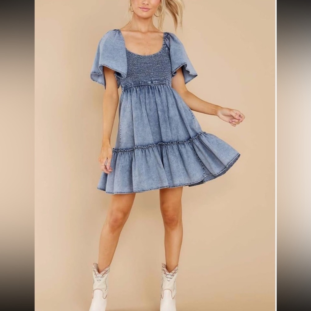 Flying Tomato Acid Wash Denim Smocked Babydoll Mini Dress Size M Boutique - Picture 5 of 7